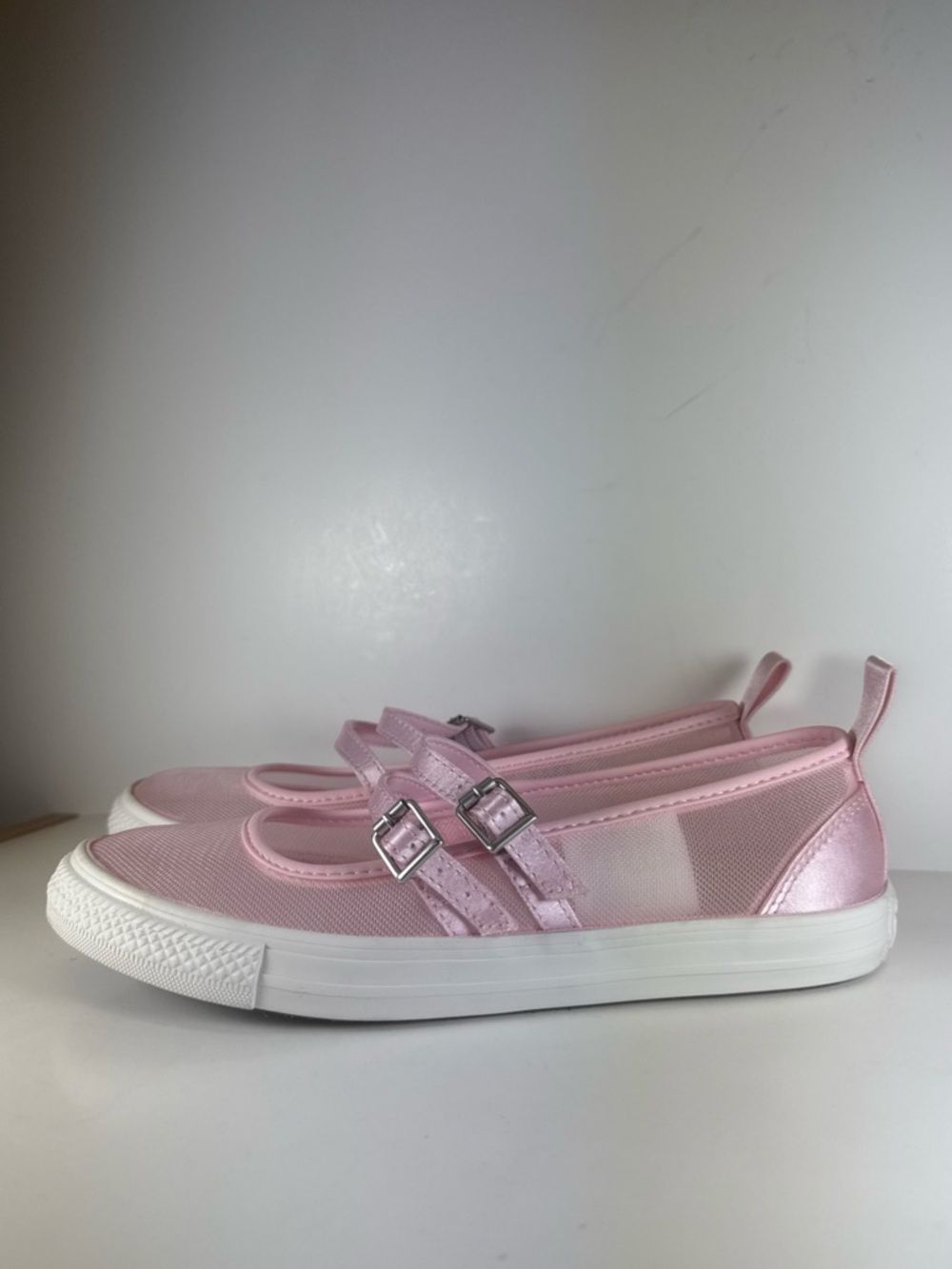 Converse Chuck Taylor Pink Mary Jane Sneakers Double Buckle Women’s Sizes 7-10.5